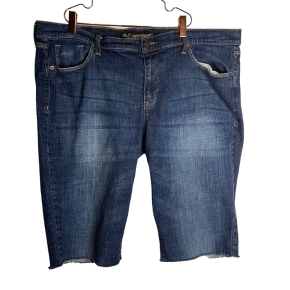 Old Navy Pants - Old Navy The Sweetheart Denim Cutoff Frayed Bermuda Shorts